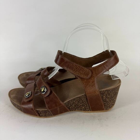 Dansko Savannah Strappy Sandals Women's 8.5 Brown Leather Ankle Strap Wedge - Picture 5 of 10